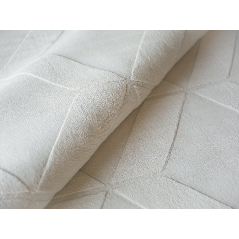 Brunello Modern Handmade Silky Nylon White Area Rug, Rectangle 6' x 9'