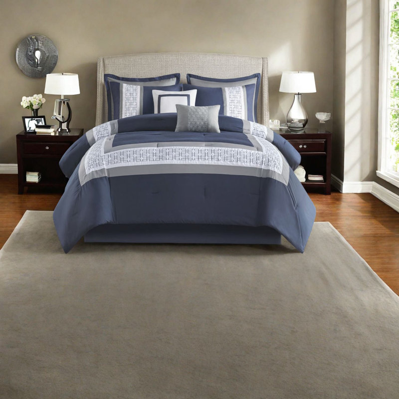 Ensemble de literie 8 pièces bleu marine élégant en polyester brodé pour la maison