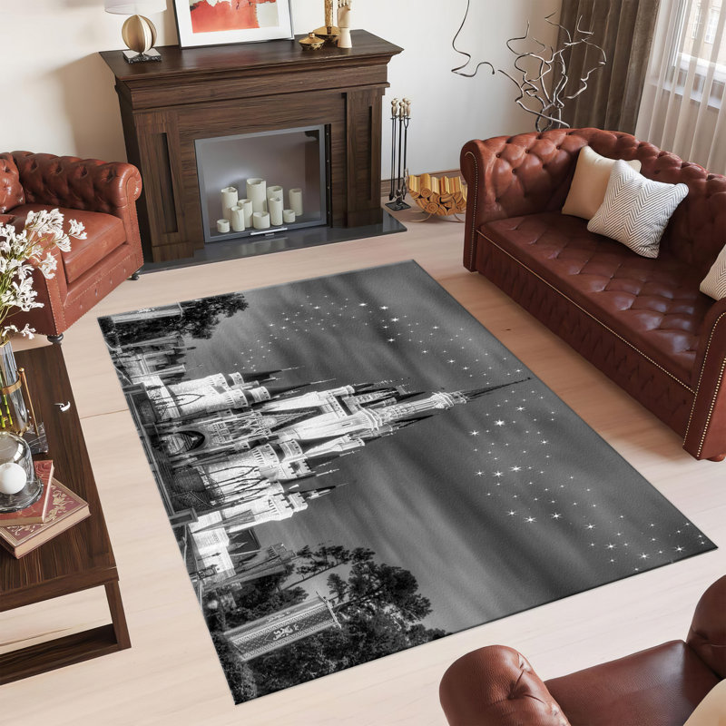 Elegant Floral Printed Rug with Soft Non Woven Material Ideal for Enhancing Room Decor and Comfort Underfoot