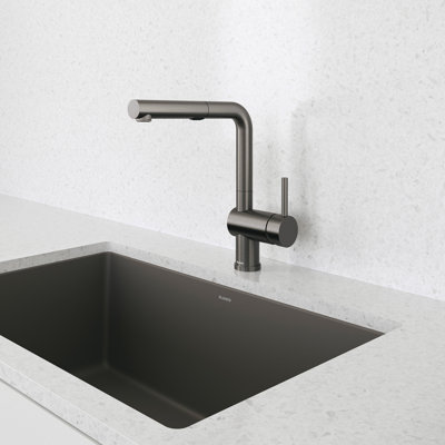 Linus Low Arc Pull-Out Dual-Spray Kitchen Faucet