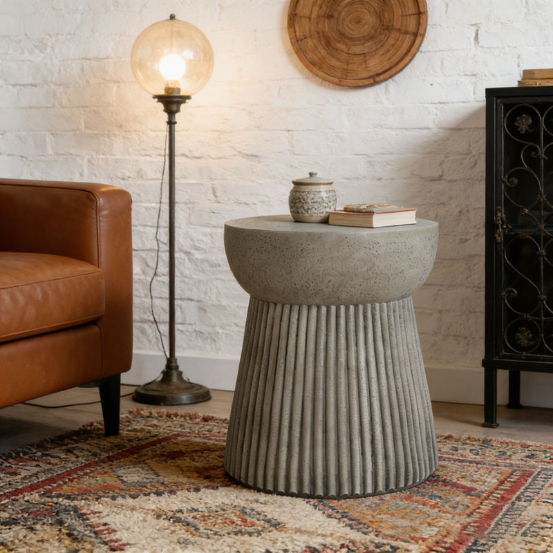 Table d'appoint d'extérieur en béton léger