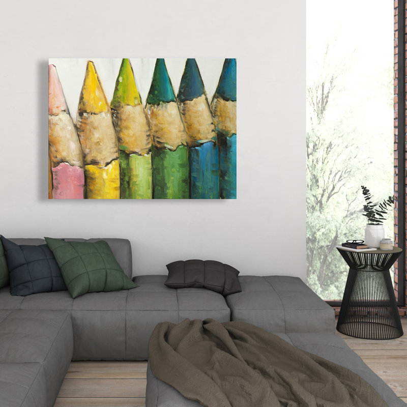 Crayons de couleur debout