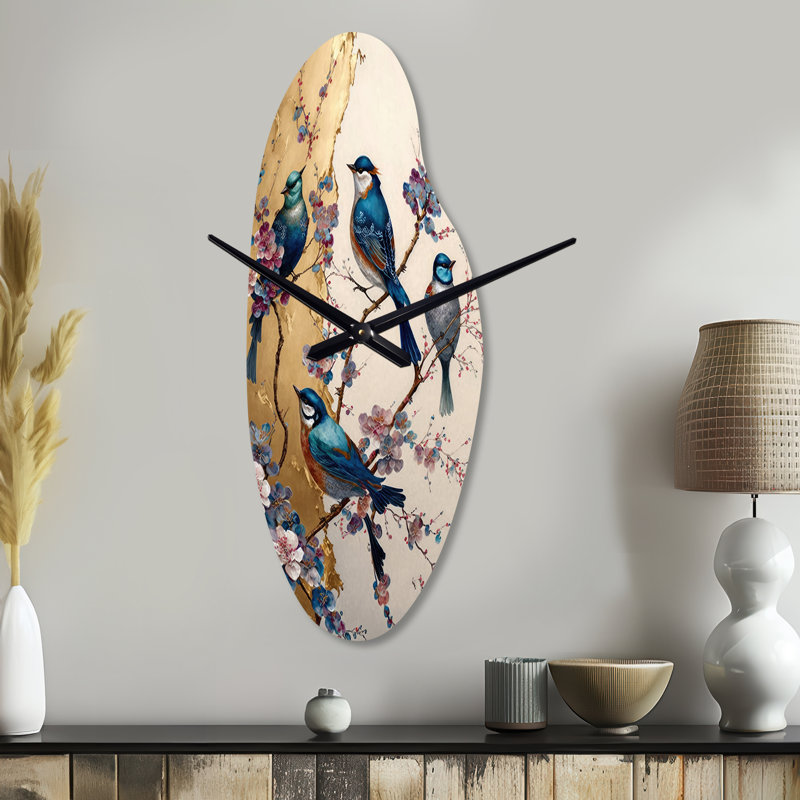 Multicolore oiseaux sur prunier II - horloge moderne incurvée, horloge asymétrique, Moyenne
