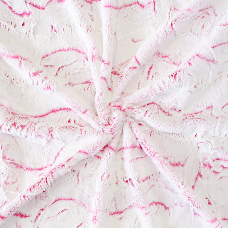 Couverture en polyester Whisper Dog, 17 po x 14 po, Œillet