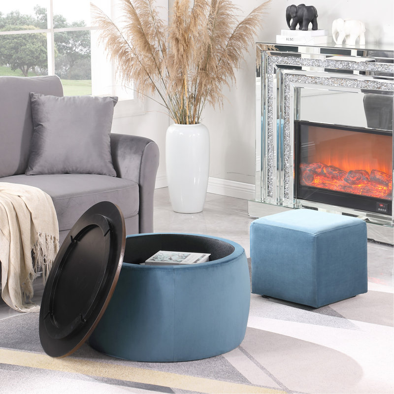Table ronde 2 en 1 avec rangement, repose-pieds carré en velours bleu et table basse pour espaces de vie, plateau de jeu réversible, solution de rangement intelligente, aucune combinaison requise pour la chambre à coucher