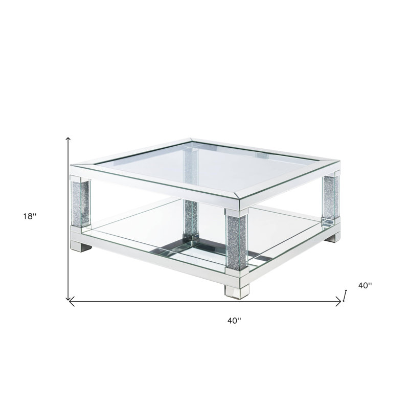 Table basse à 4 pieds avec rangement