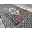 Tapis turc authentique avec motifs floraux tissés à la main en bleu pour une décoration rétro