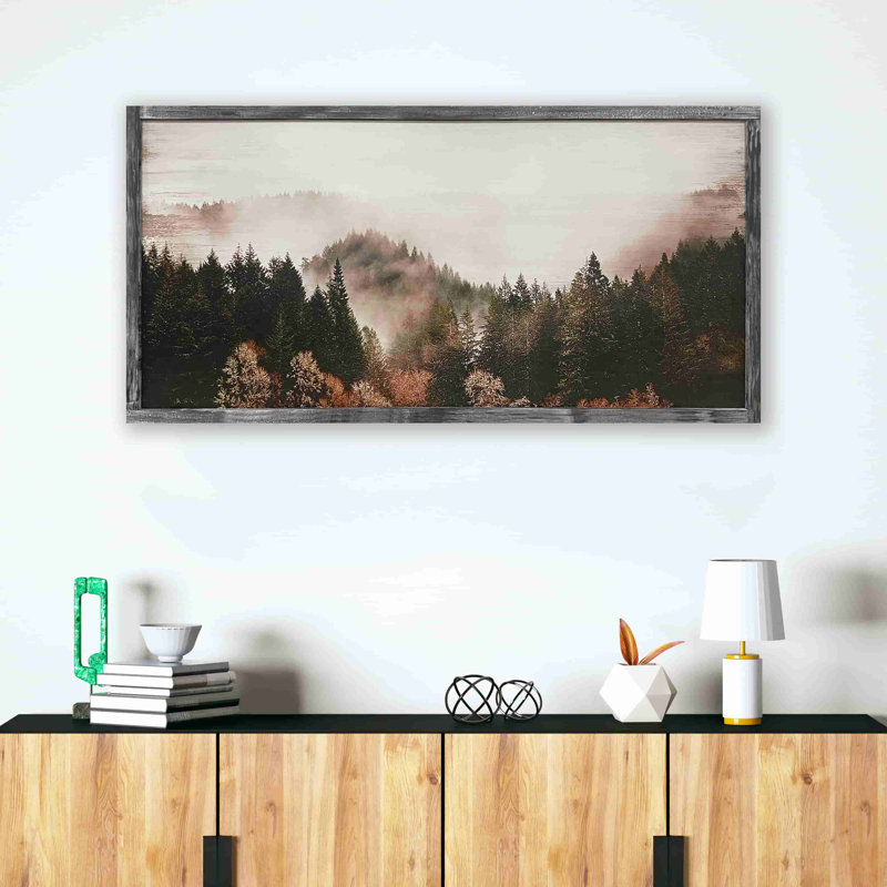 «Autumn's Distant Pine Forest» sur toile, H 20 po x l 40 po x P 1,5 po