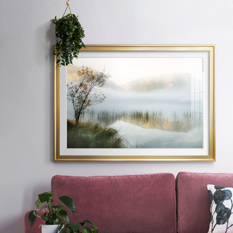 Golden Mirror of March, impression sur papier encadrée, Or, H 27 po x l 39 po x P 1,5 po