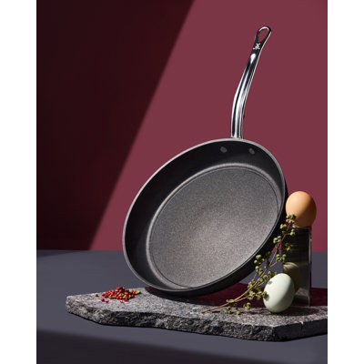 Poêle ouverte Hestan Titum Fusion 8 po