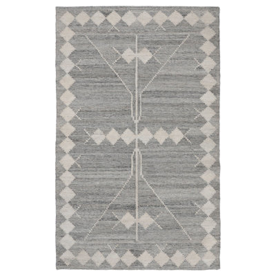  Indoor Outdoor Handwoven Gray Area Rug