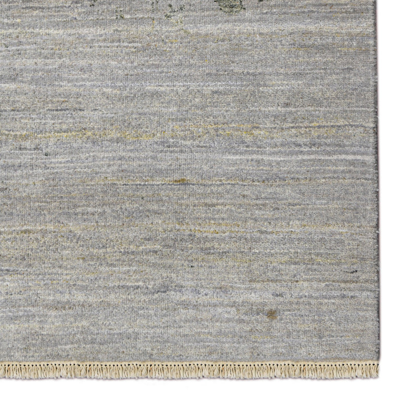 Dazzle Floral Area Rug in White, Rectangle 2' x 3'
