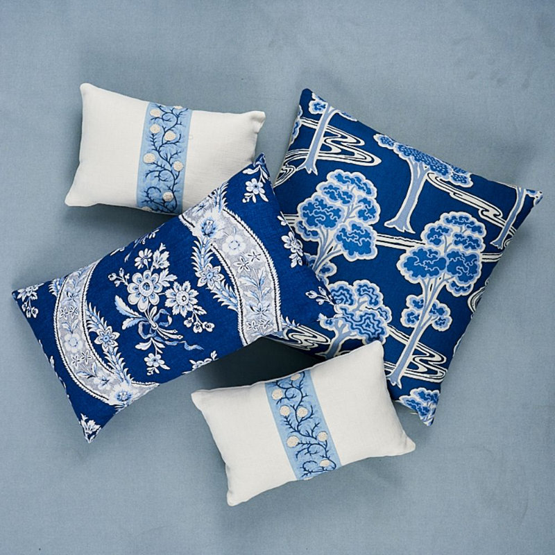 Ashoka Pillow, Ivory/Blue