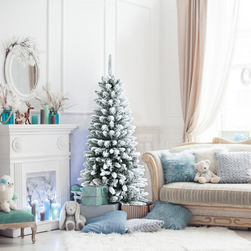 Arbre de Noël artificiel blanc effilé, H 4,5 pi