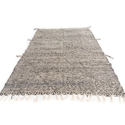 Tapis noir et blanc Kalmanovitz