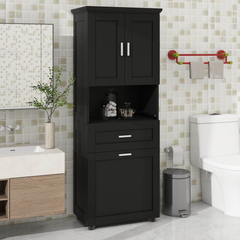 Armoire de salle de bain haute avec portes de paniers à linge et armoire supérieure de rangement ouverte pour la salle de bain