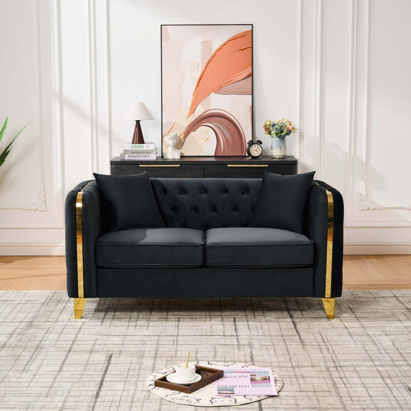 Canapé deux places Chesterfield en velours de 61 pouces avec accents dorés
