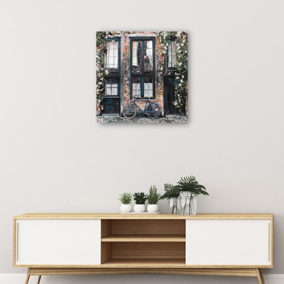 Bicicletta by Studio Arts Canvas Art Print
