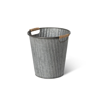 Seau en métal