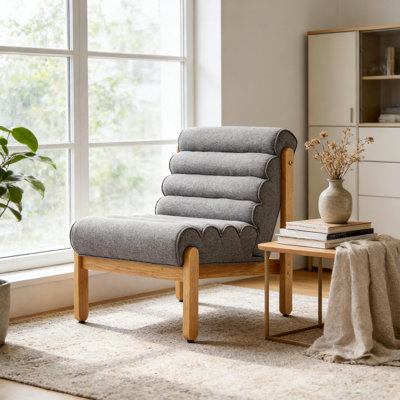 Fauteuil d'appoint Fluffy avec structure en bois massif