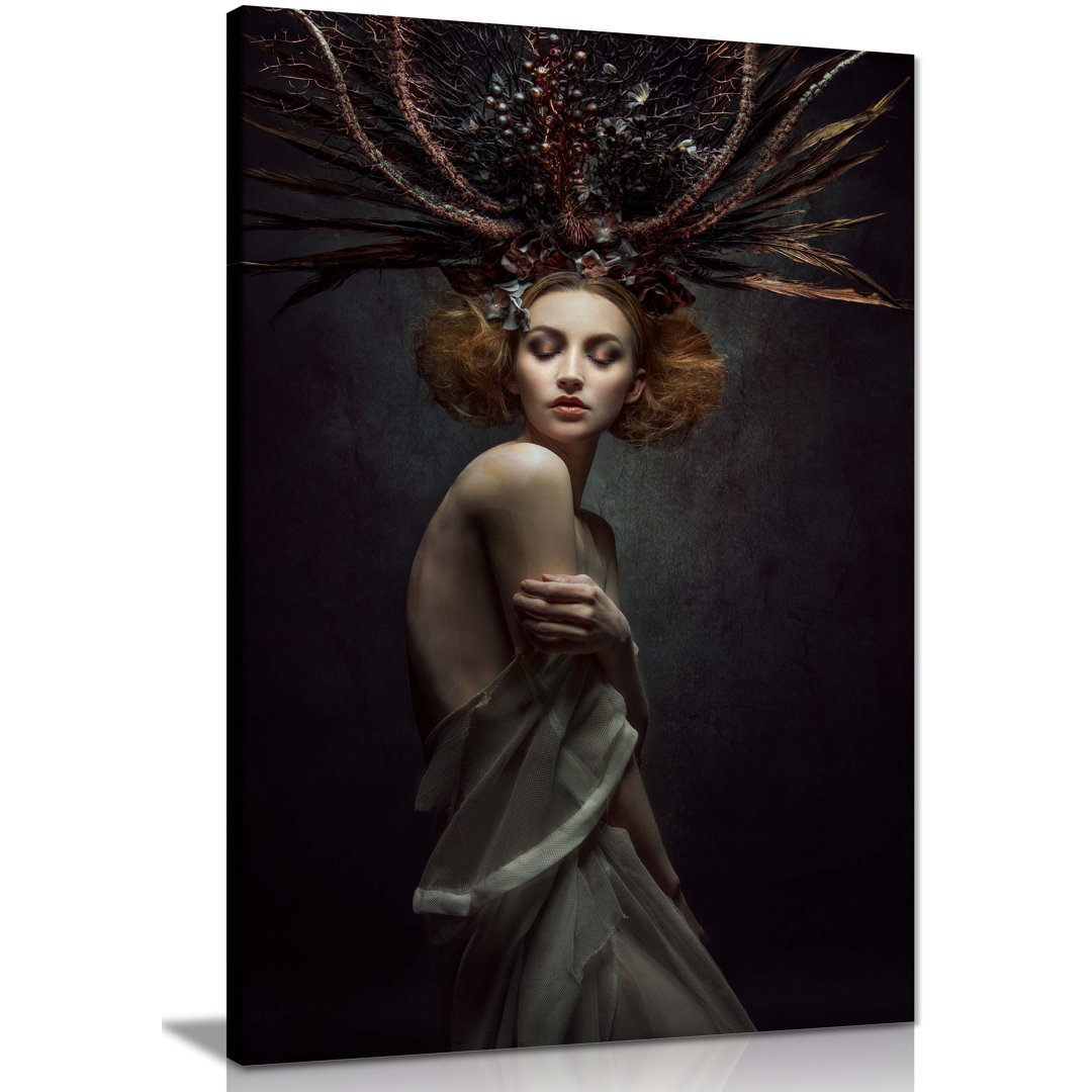 Panther Print Fine Art Prints Woman Golden Hair With Feather Headdress Portrait Artistic Framed Canvas Prints, Pictures For Home Walls, Bedroom, Livin