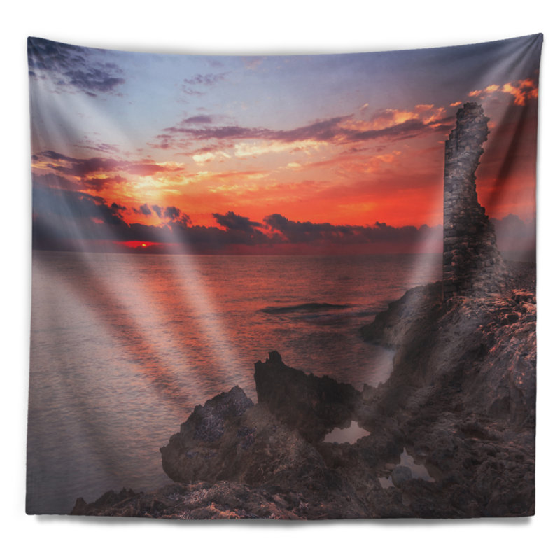 Tapisserie Red Rocky Beach avec ruines antiques, H 50 po x l 60 po