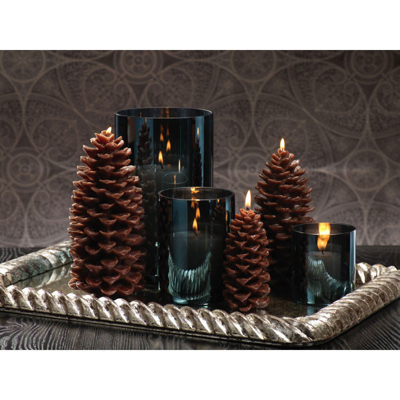 Bougie fantaisie parfumée pomme de pin et cannelle