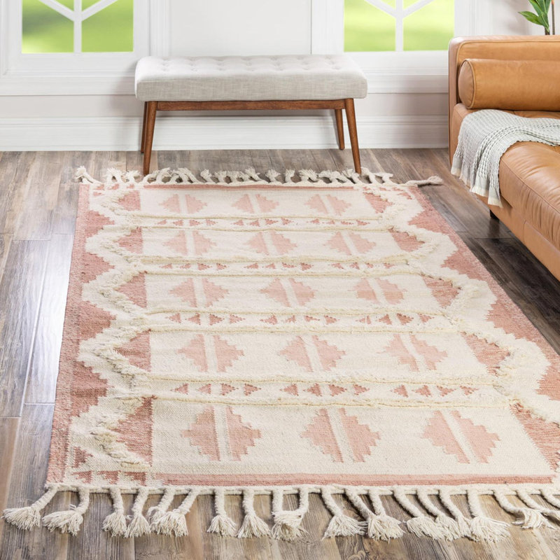Tapis géométrique en laine tissé à plat à la main Eylin - rose et blanc, Rectangulaire 8 pi x 10 pi