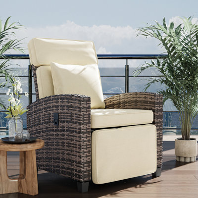 Fauteuil inclinable d'extérieur en osier, méridienne 145 ° avec coussin amovible, dossier et repose-pieds réglables, table rabattable, pour terrasse, balcon, terrasse, bord de piscine, brun