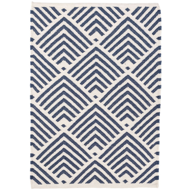 Cleo Navy Handwoven Indoor/Outdoor Rug, Rectangle 5' x 8'