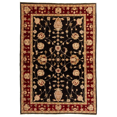 Jessee Black Rug 4'1" x 5'11"