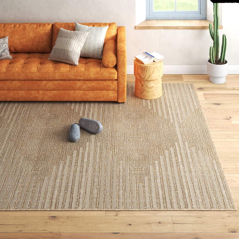 Tapis intérieur / extérieur kaki Mendota, Rectangle 4 pi 3 po x 5 pi 11 po