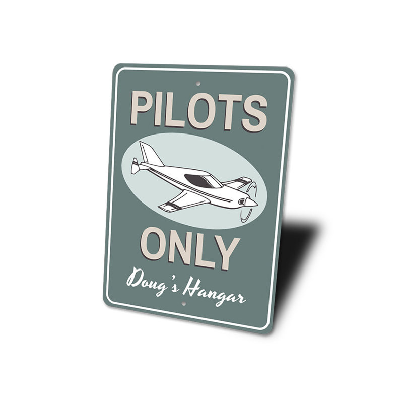 Enseigne en aluminium «Pilots Only Hangar», H 14 po x l 10 po x P 0,04 po
