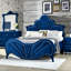 Grand lit bleu de luxe