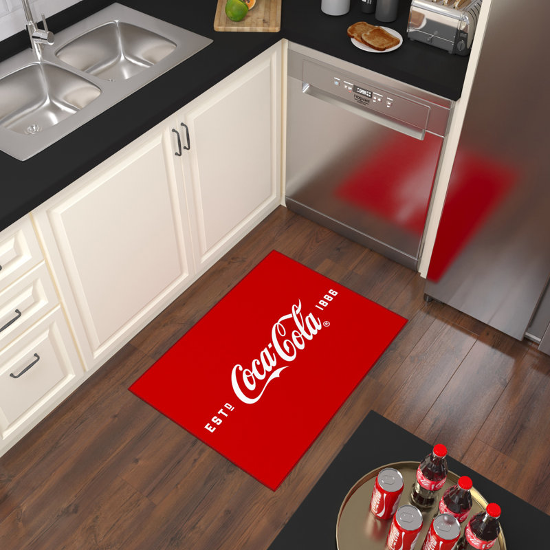 Tapis rouge antidérapant Coca-Cola, Rectangle 2 pi 3 po x 3 pi