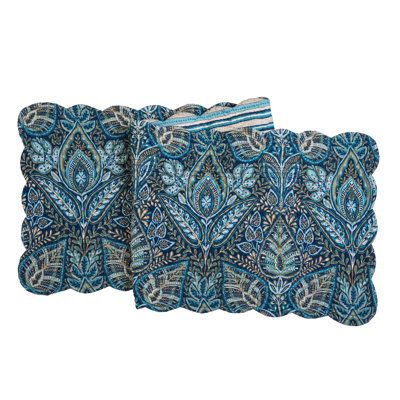Bailey Blue Reversible Scallop Quilt Table Runner