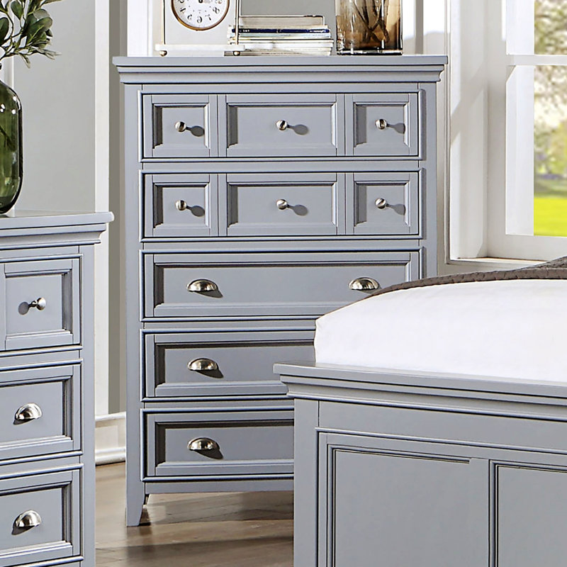 Transitional Style Chest, 9-Drawer Chest With Round Knobs