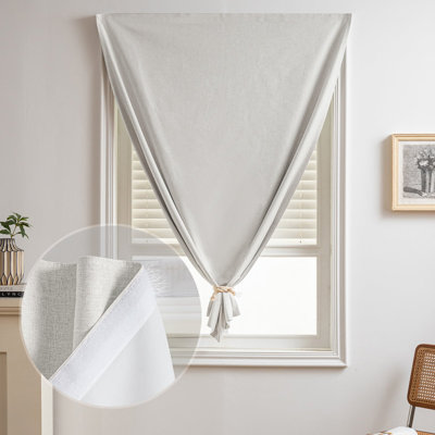 Rideaux occultants autocollants sans perçage, en polyester, pour une intimité instantanée. Faciles à installer, ils sont parfaits pour la chambre, les résidences étudiantes, les véhicules récréatifs et les voyages.