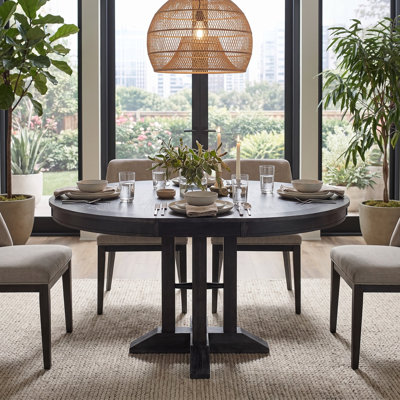 Farmhouse Extendable Round Dining Table 42" to 56", Oval Convertible Tabletop with Oak Veneer & X-Shaped Base – Round Dining Table for Kitchen and Dining Room