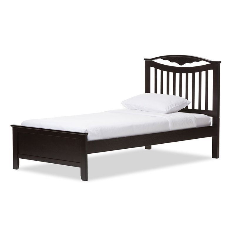 Lit plateforme en bois massif Kittie, Simple