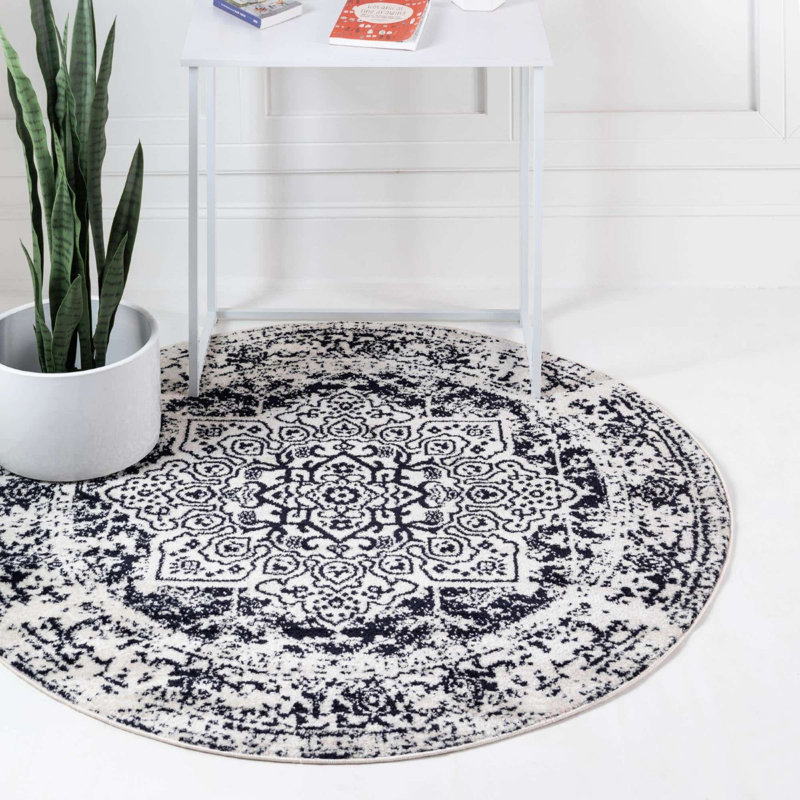 Endesha Oriental Indoor Rug, Round 5'