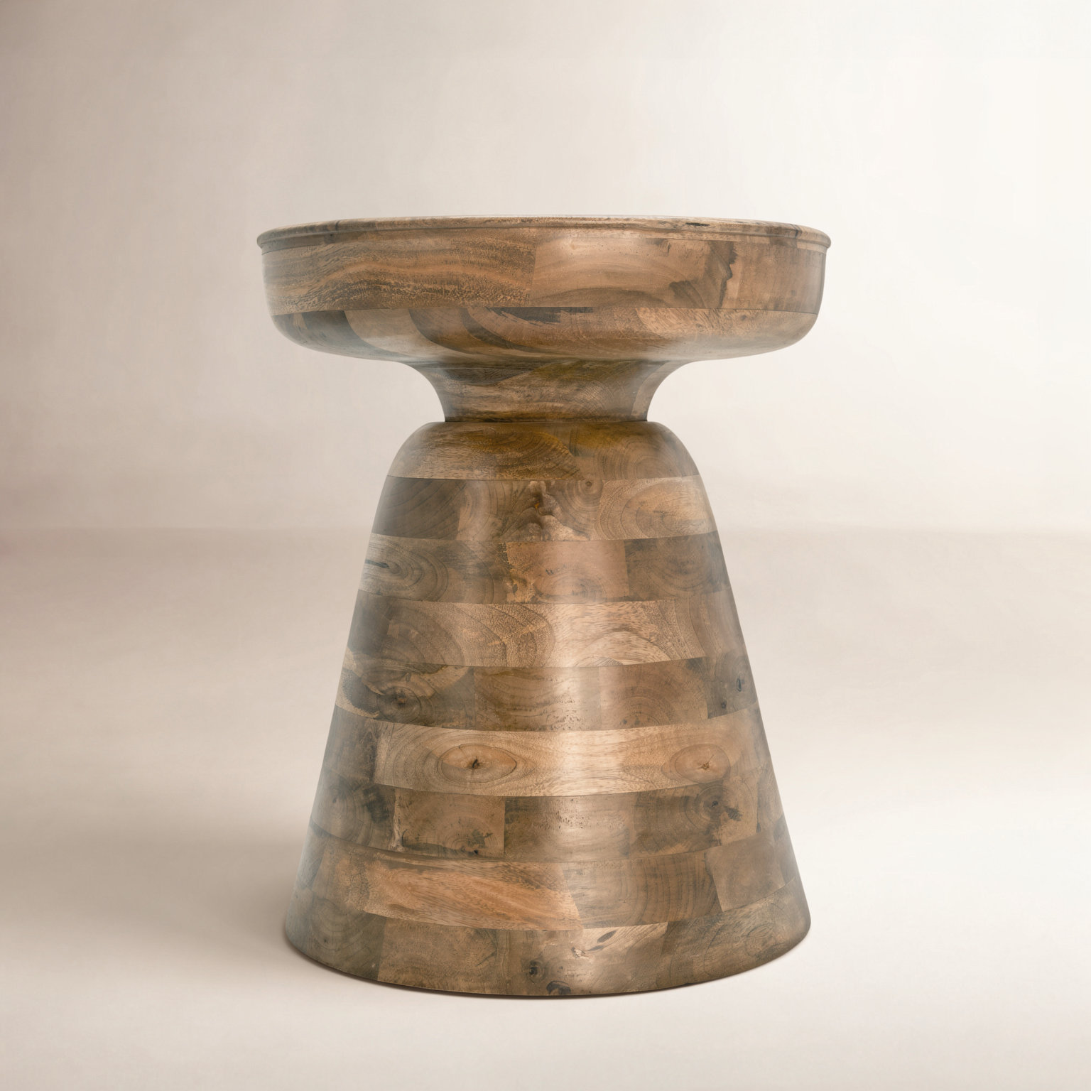 Vanola 16" End Table, Wooden Brown