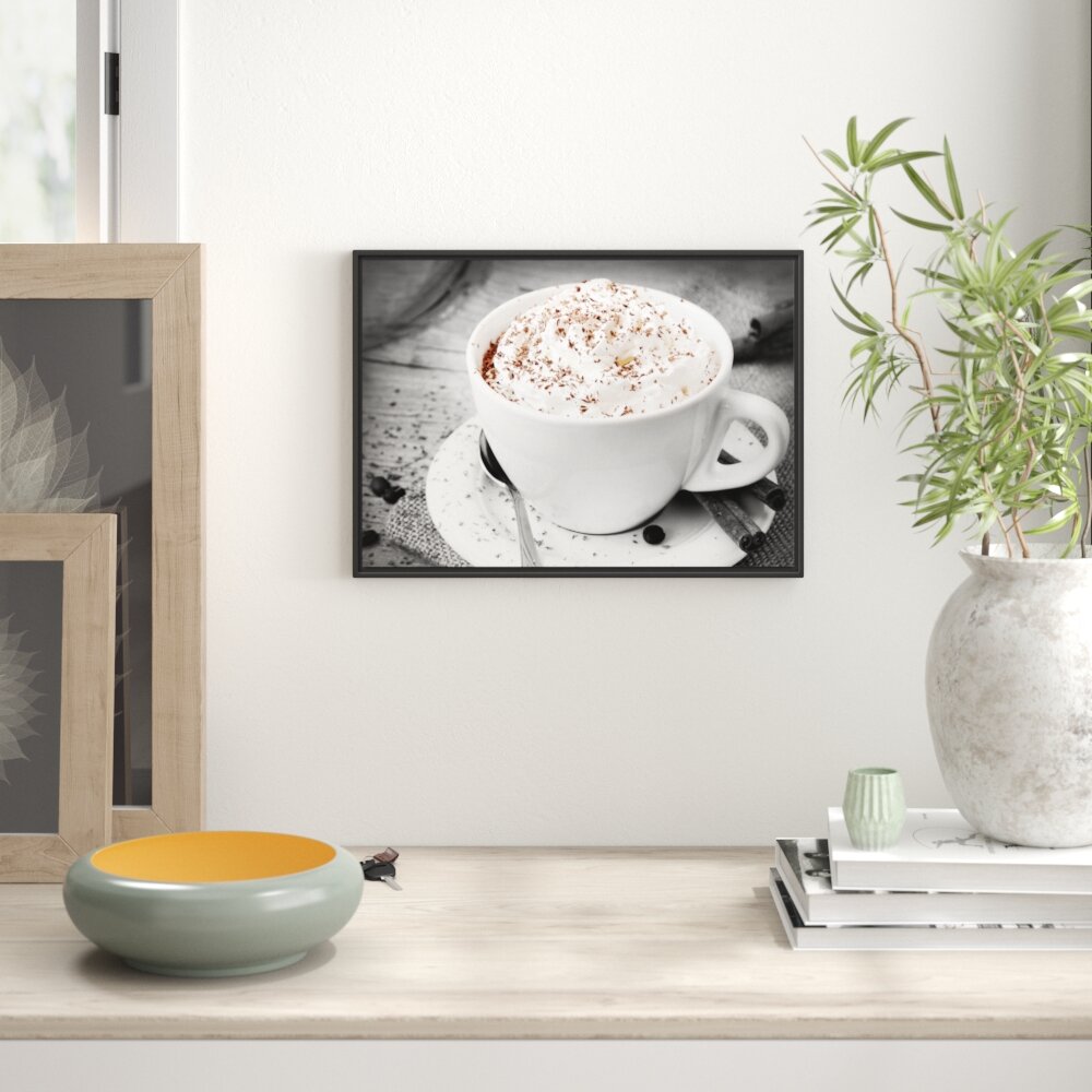 Gerahmtes Wandbild Kaffee mit Sahne und Zimt