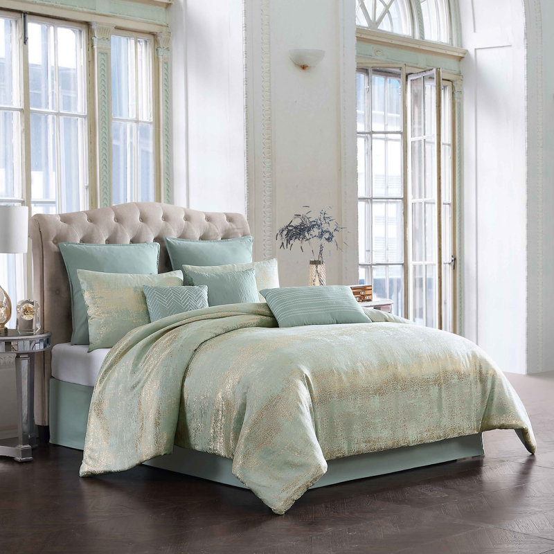Vesta 9 pc Queen Comforter Set, King Comforter + 2 King Pillowcases