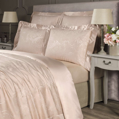 Victorian Damask Fitted Sheet