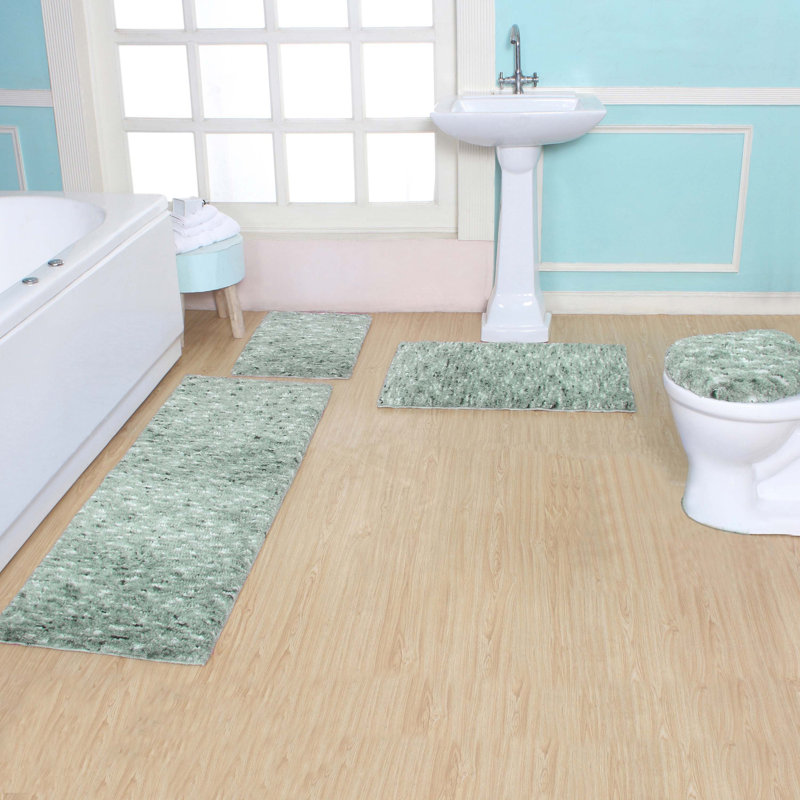 Ensemble de tapis pour salle de bain en microfibre 100% polyester Cloud Comfort, lavable à la machine et antidérapant - ensemble de 4 pièces