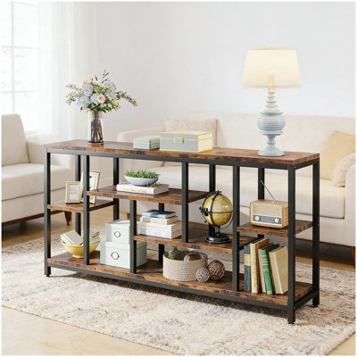 Console industrielle attrayante avec tablettes à plusieurs niveaux pour un rangement et une présentation améliorés, parfaite pour un décor moderne et rustique.