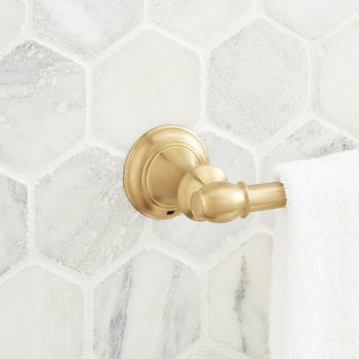 18" Beasley Towel Bar