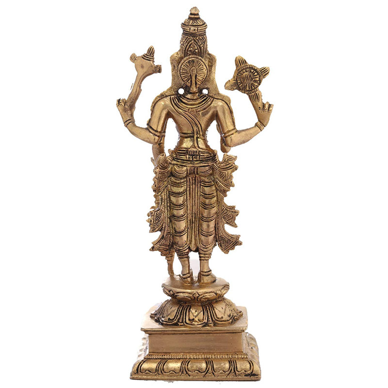 Vishnu debout à quatre bras