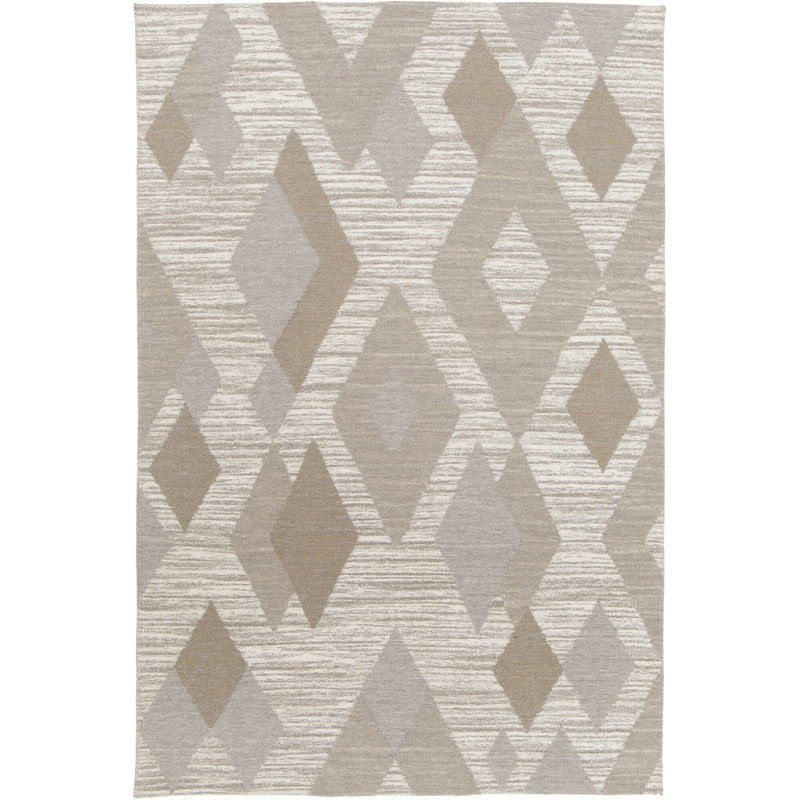 Soft and supple rug in recycled polyester and jute
